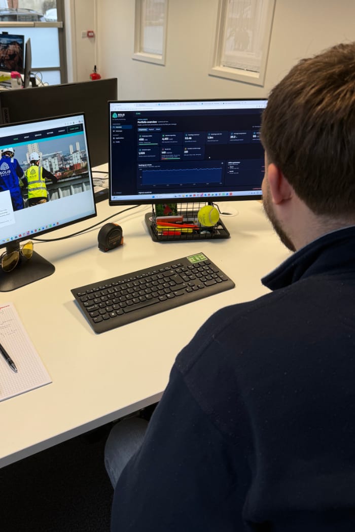 Using smart technology to manage building maintenance